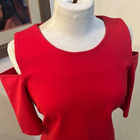 Michael Kors Red Open Shoulder Top Size Large - Picture 5 of 10